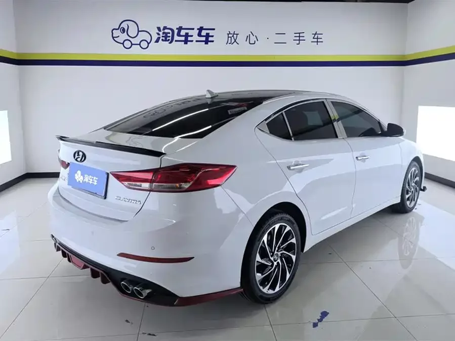 Hyundai elantra
