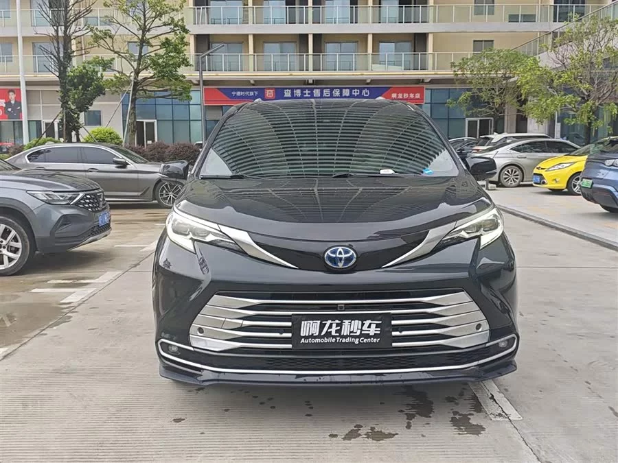 Toyota SIENNA