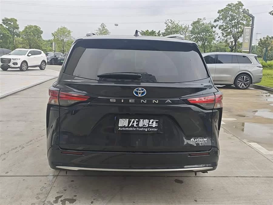Toyota SIENNA