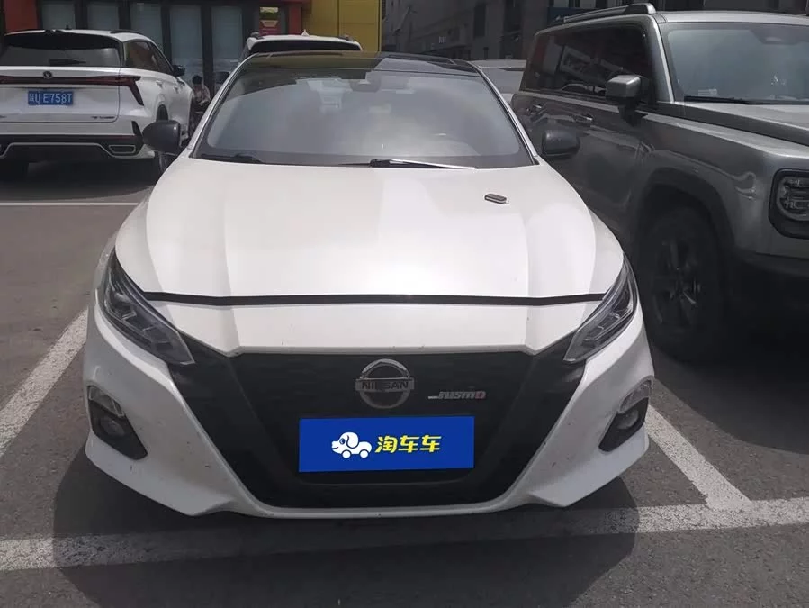Nissan Teana