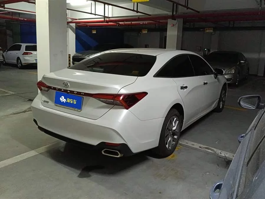 Toyota Avalon