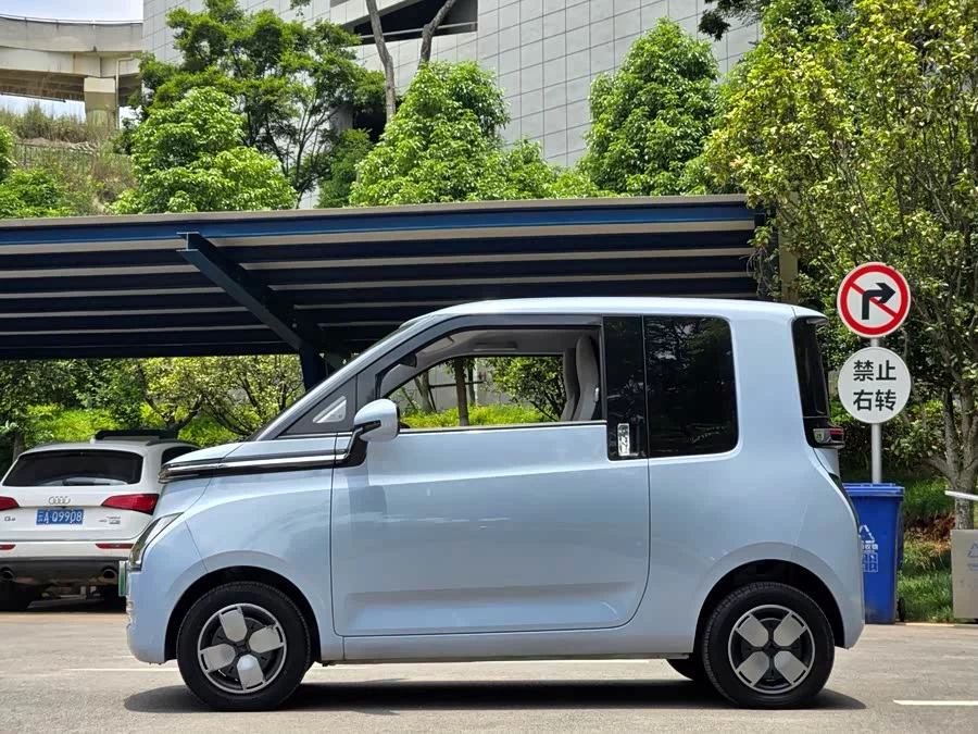 Wuling Air ev clear sky