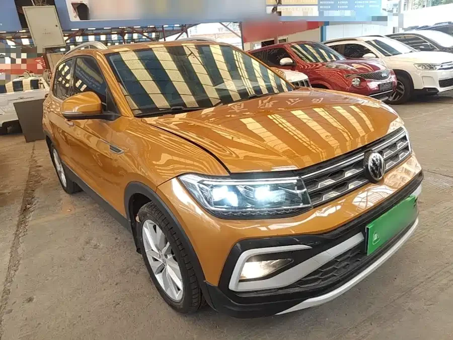 Volkswagen T-Cross (Tukai)