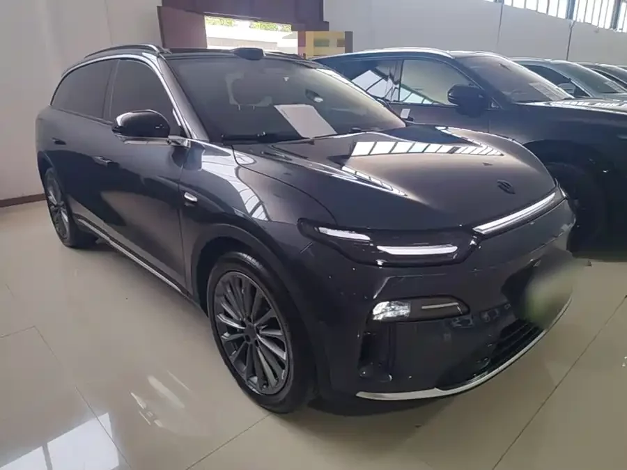 Leapmotor C11