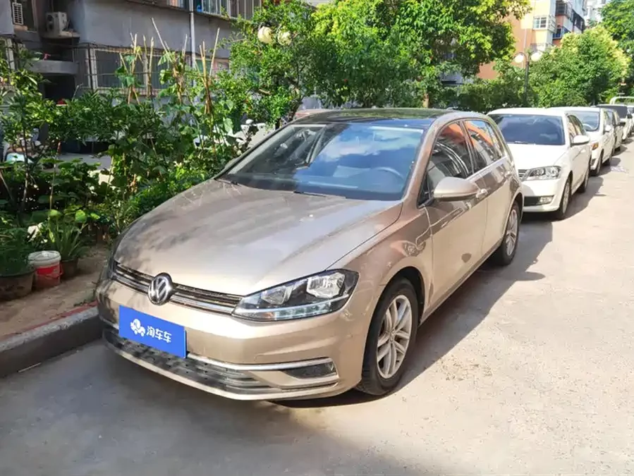 Volkswagen golf