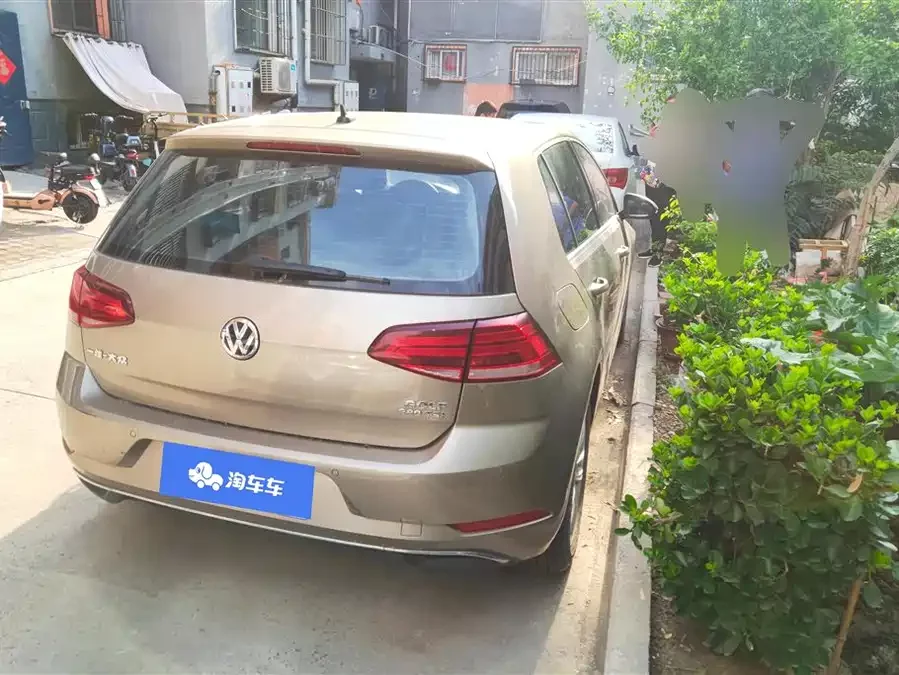 Volkswagen golf