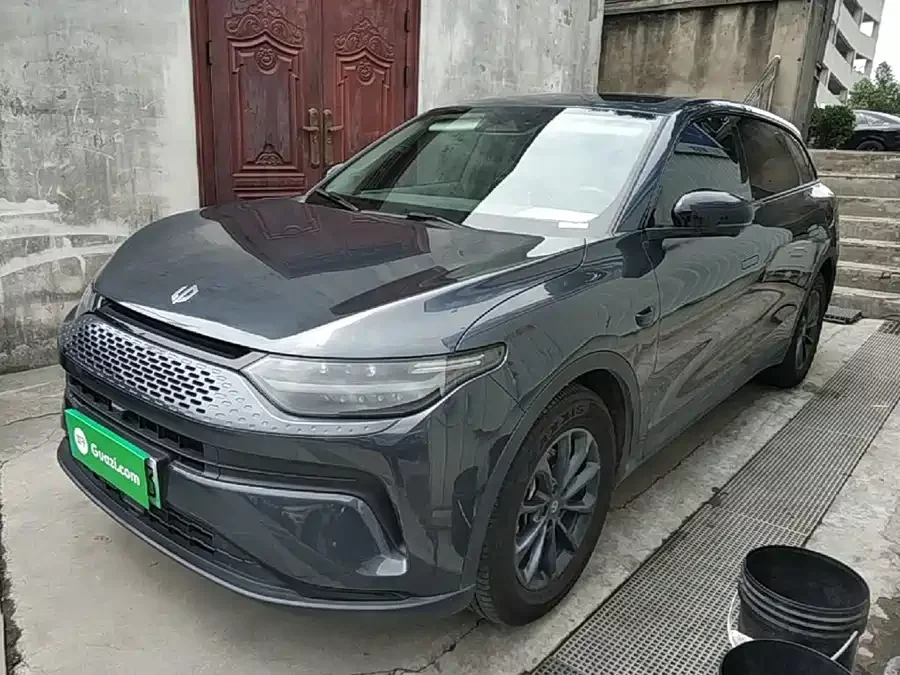 Leapmotor C11