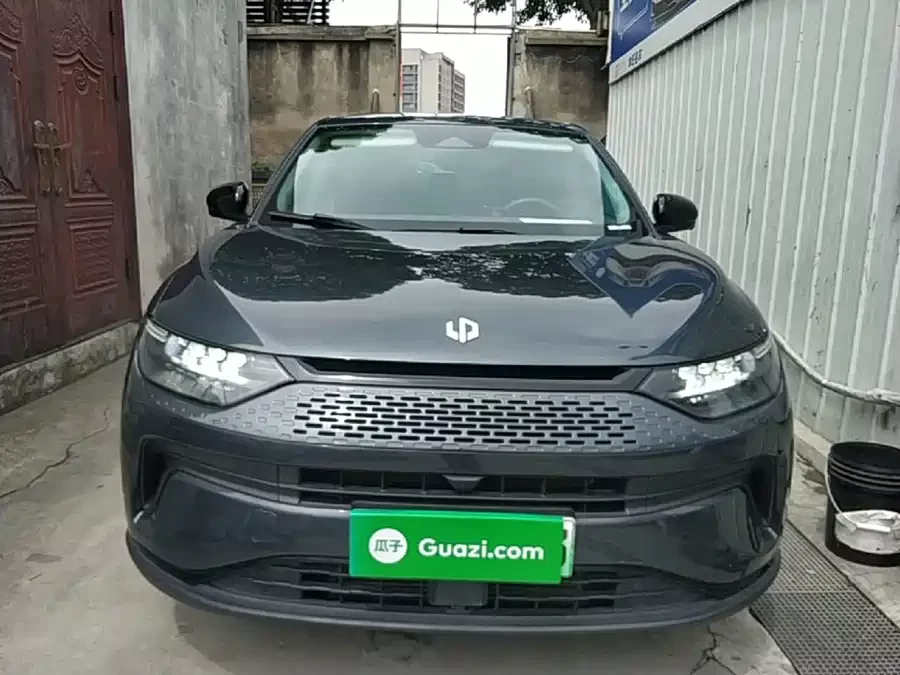 Leapmotor C11