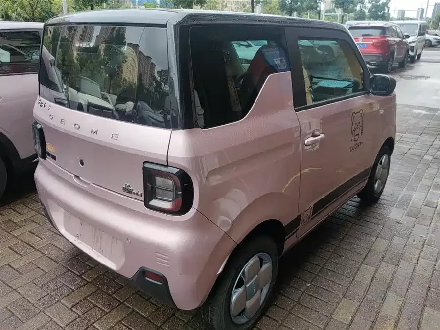 Geely Panda