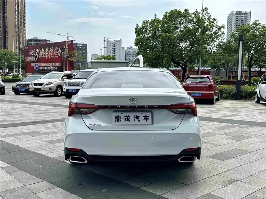 Toyota Avalon