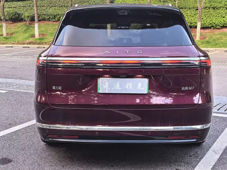 AITO Wenjie M7