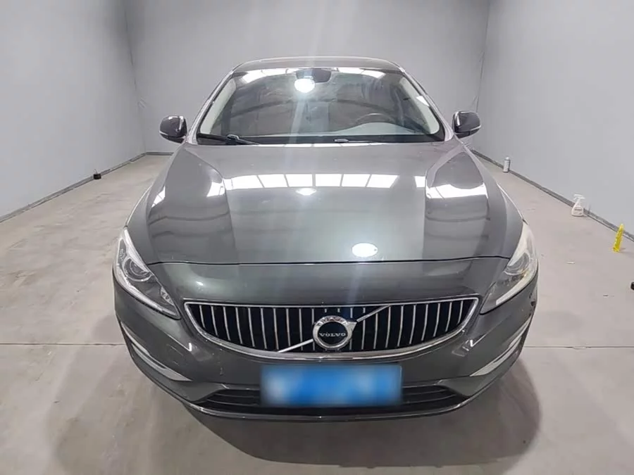 Volvo S60