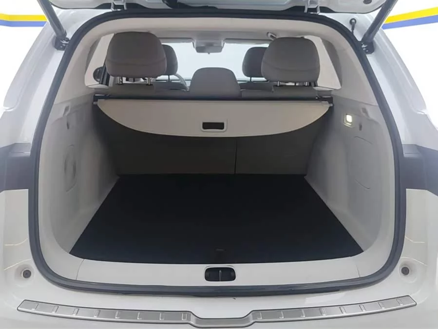Leapmotor B10