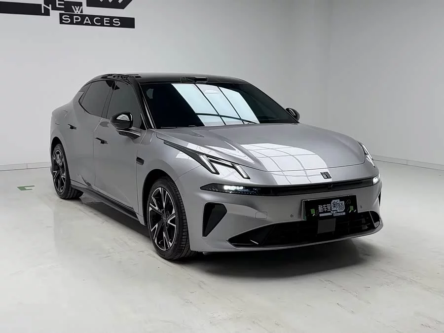 Lynk & Co 07 EM-P