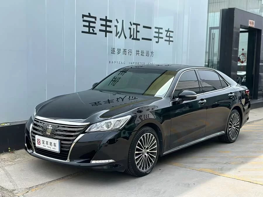 Toyota crown