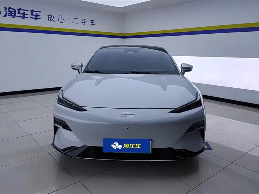 Geely Galaxy E8