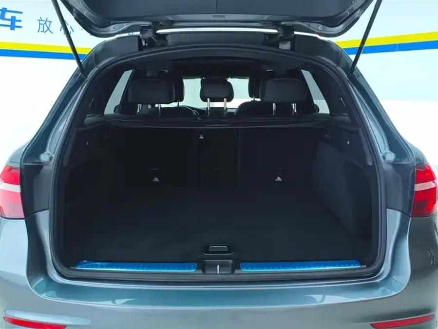 Mercedes Benz GLC