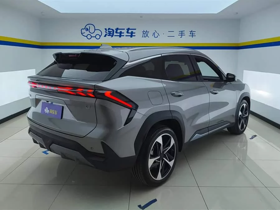 Geely Galaxy L7