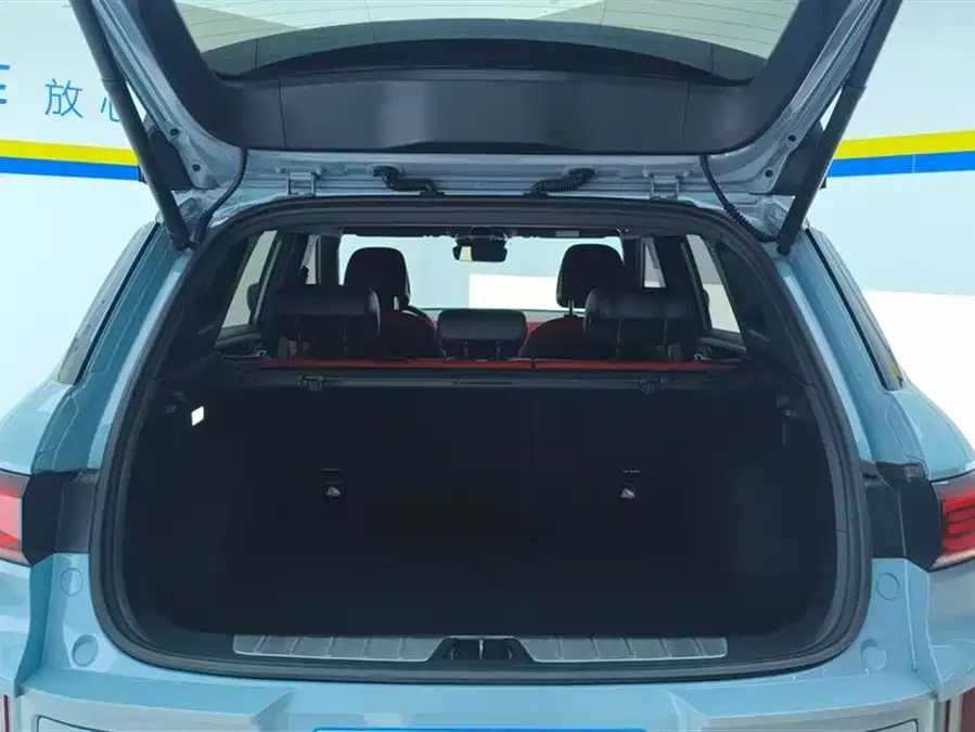 Geely ICON