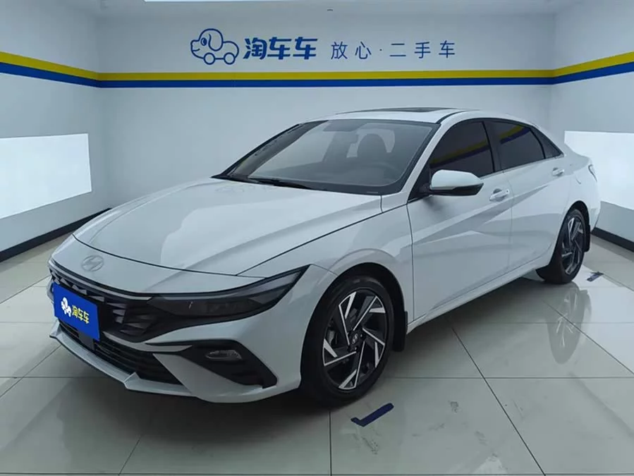 Hyundai Elantra