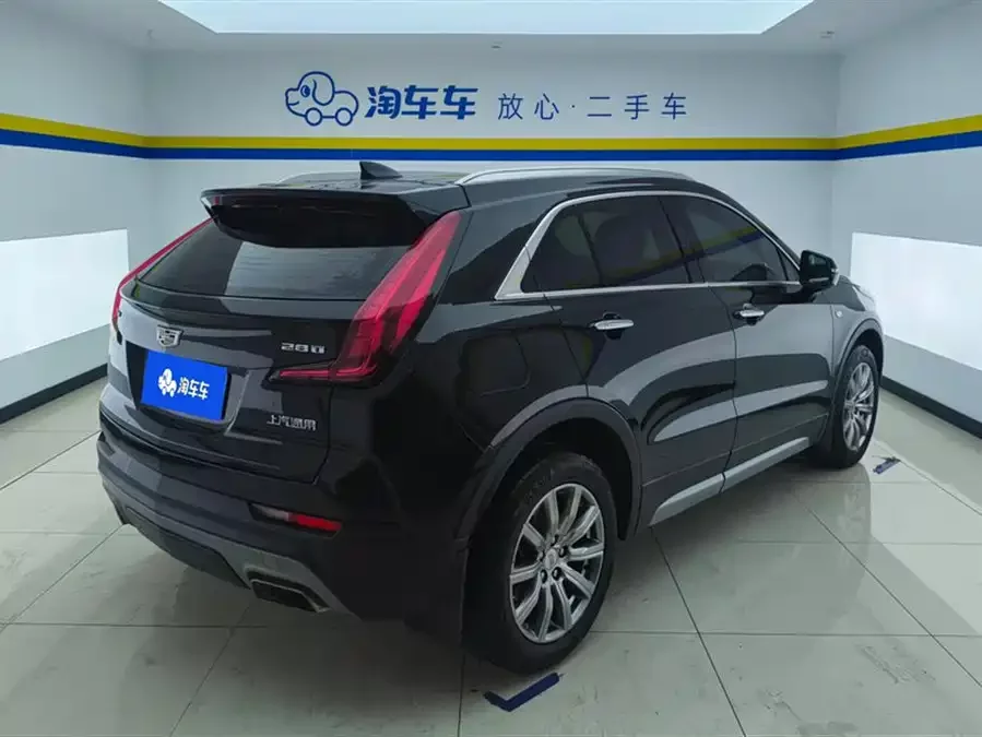 Cadillac XT4