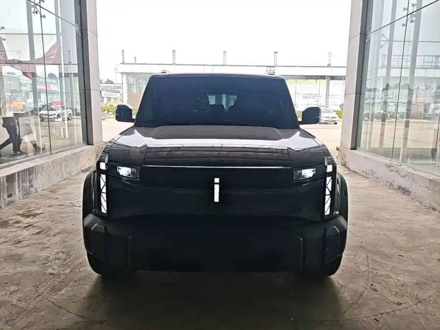 iCAR 03