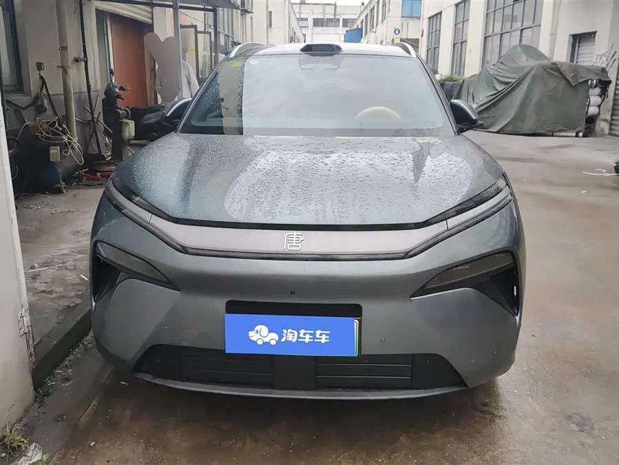 BYD Tang L