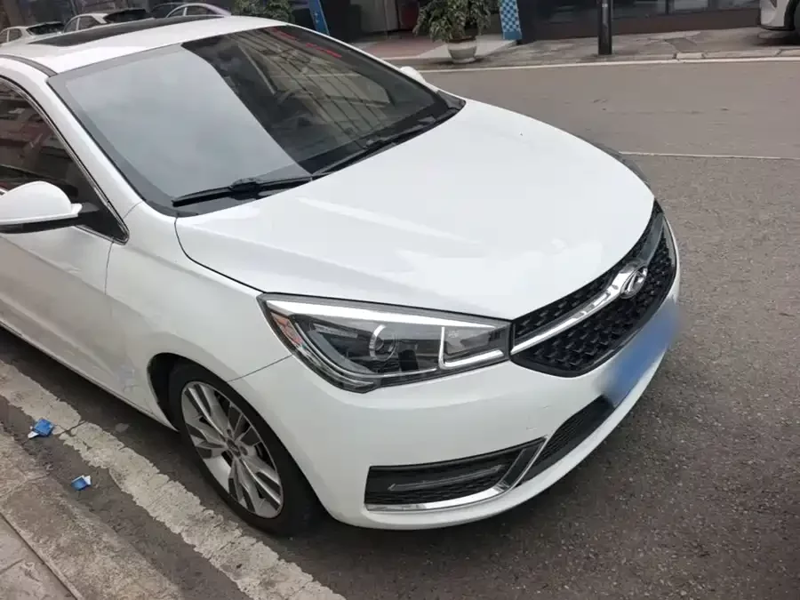 Chery Arrizo 5