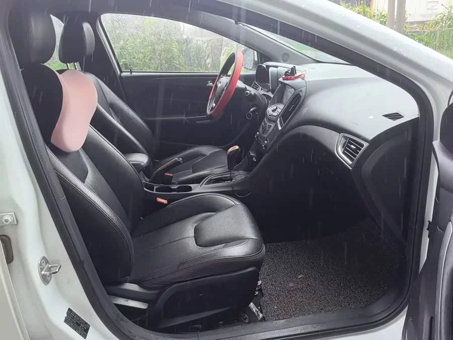 Chery Arrizo 5