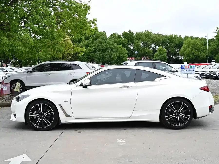 Infiniti Q60