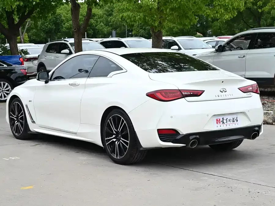 Infiniti Q60