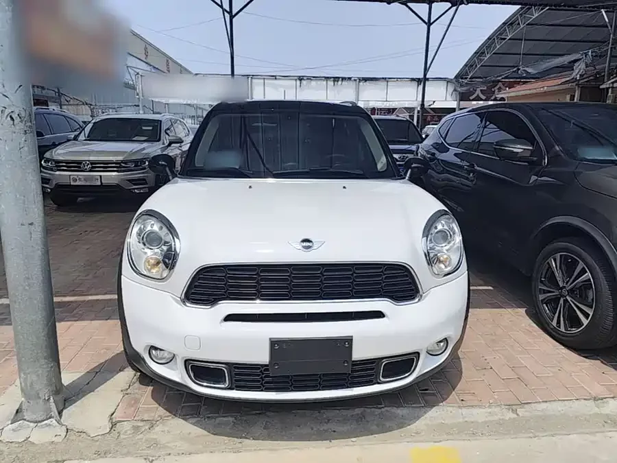 MINI COUNTRYMAN
