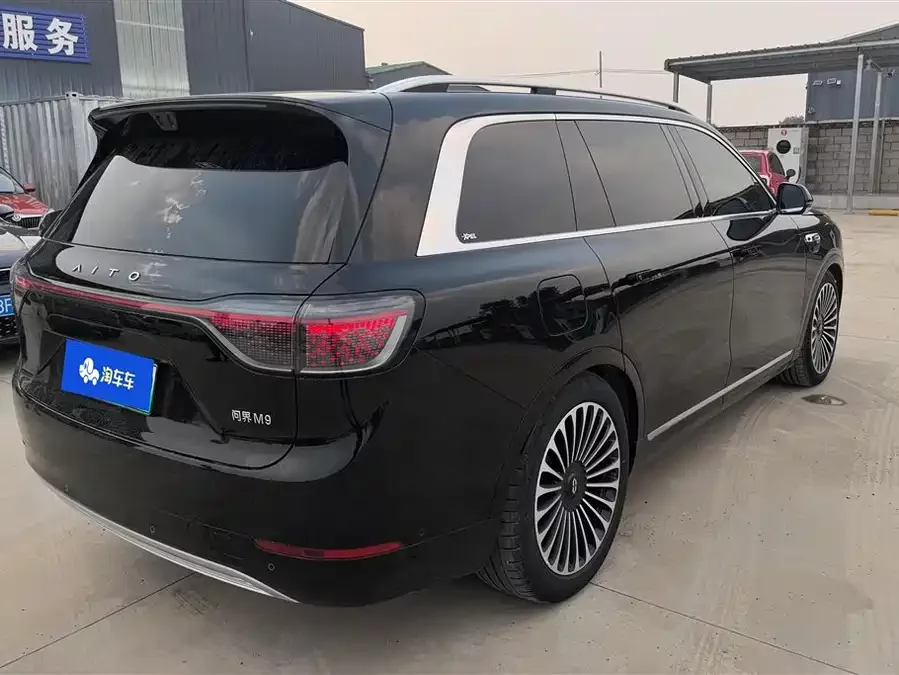 AITO Wenjie M9