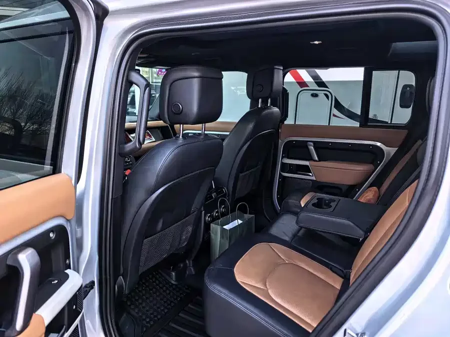 Land Rover guard