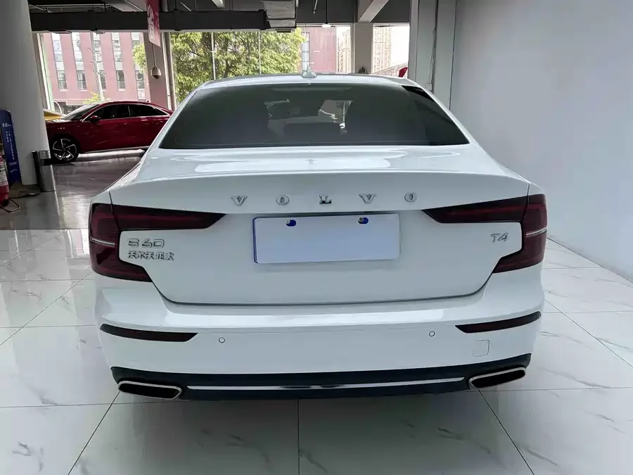 Volvo S60