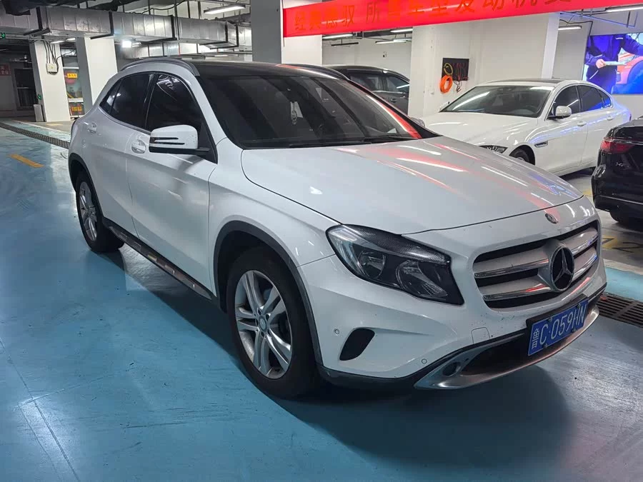 Mercedes Benz GLA