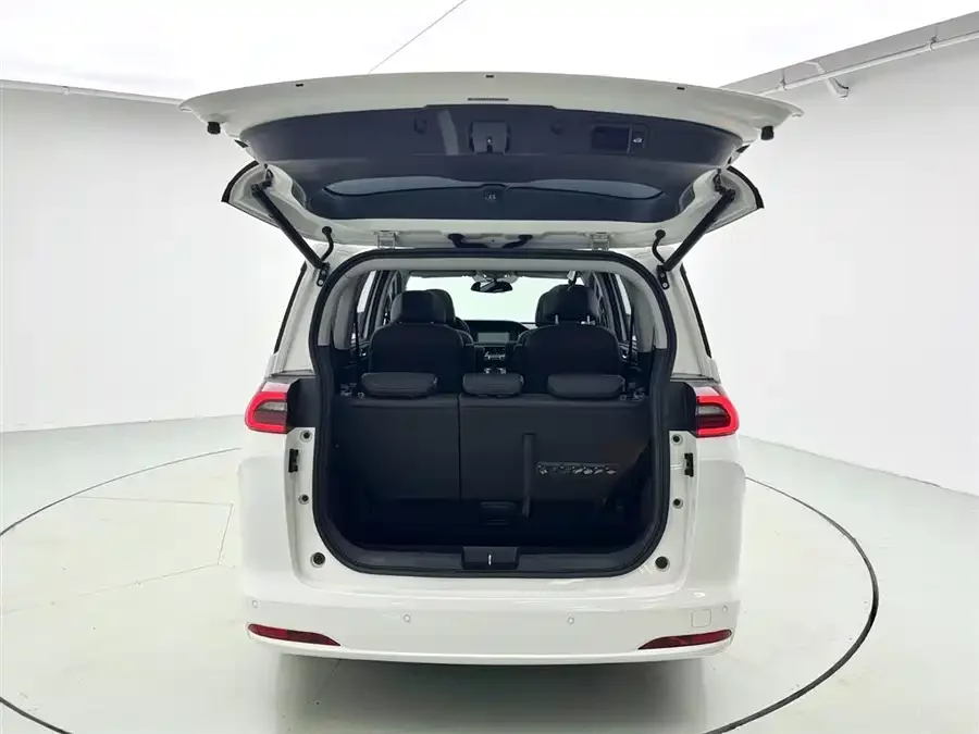 GAC Trumpchi M6