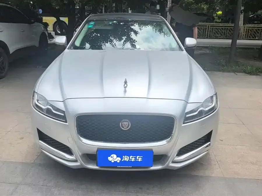 Jaguar XFL