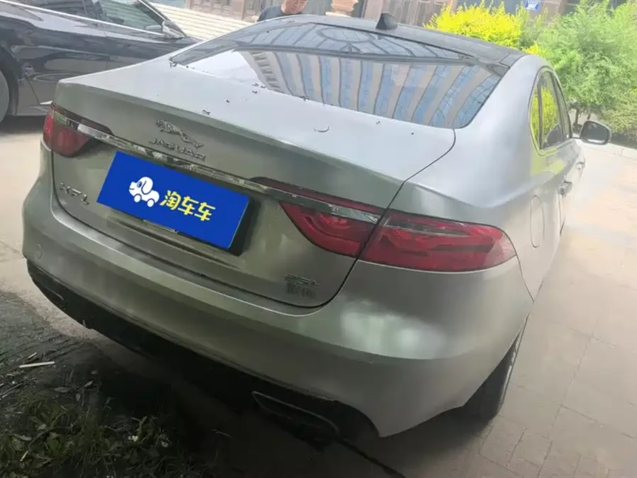 Jaguar XFL