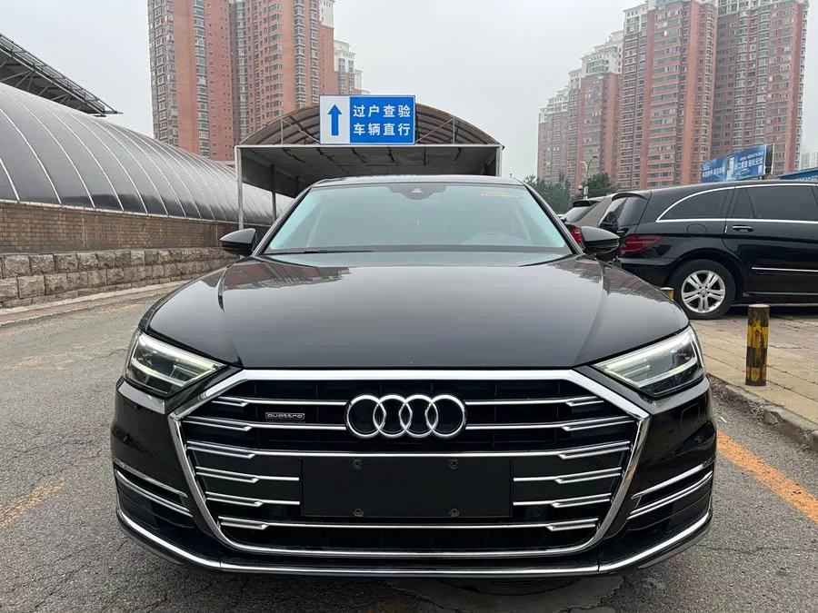 Audi A8