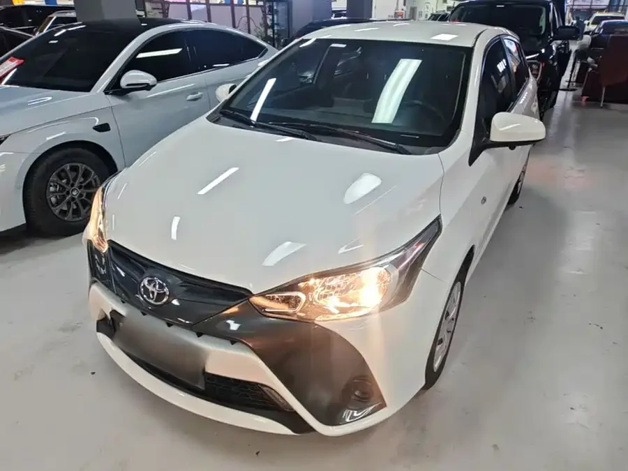 Toyota YARiS L