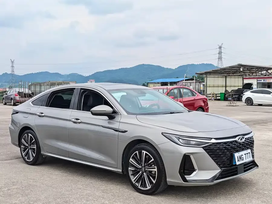 Chery Arrizo 8