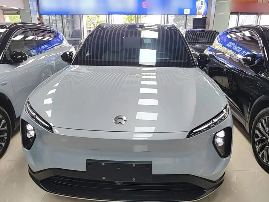 NIO ES6