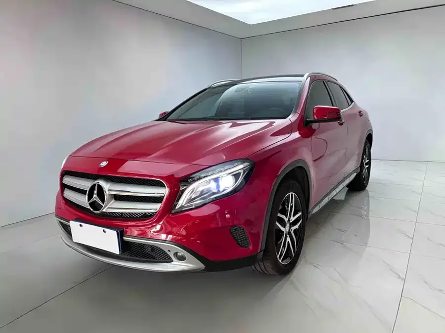 Mercedes Benz GLA