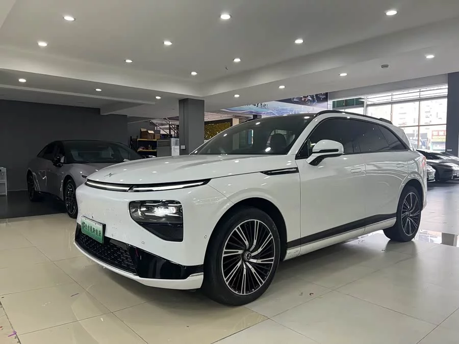 Xpeng G9