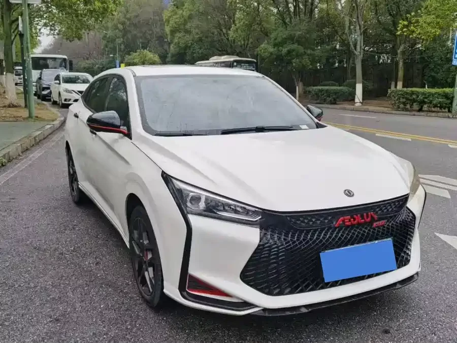 Dongfeng Yixuan