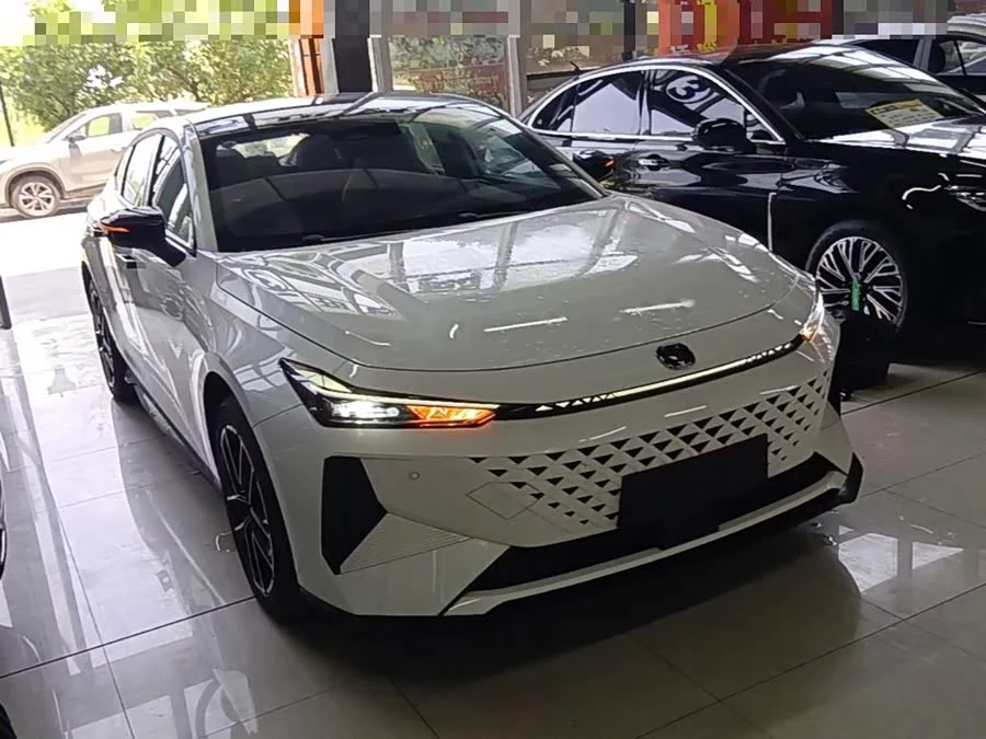 Changan UNI-V