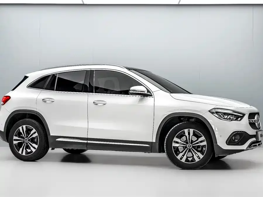 Mercedes Benz GLA