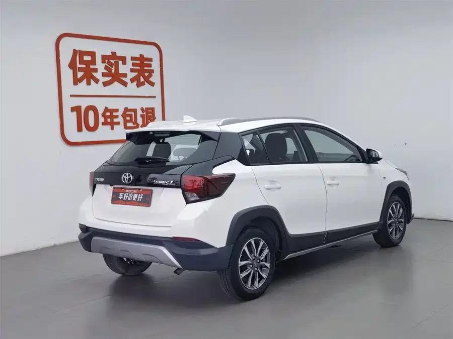 Toyota YARiS L