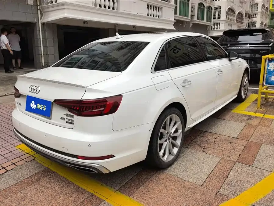 Audi A4L